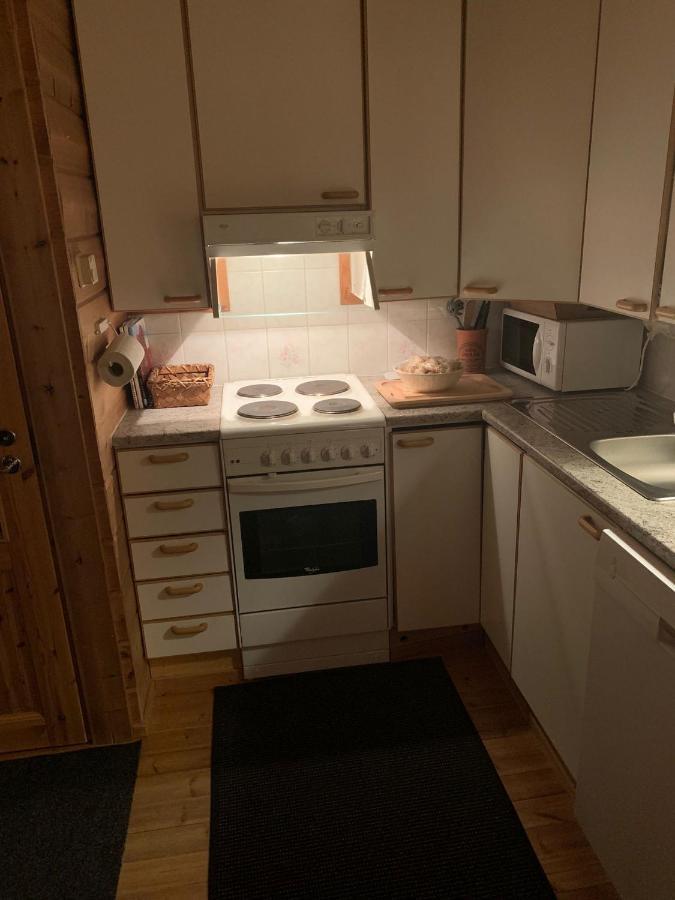 Villa Yllaestoelli 2 A, Aekaeslompolo Kolari Esterno foto