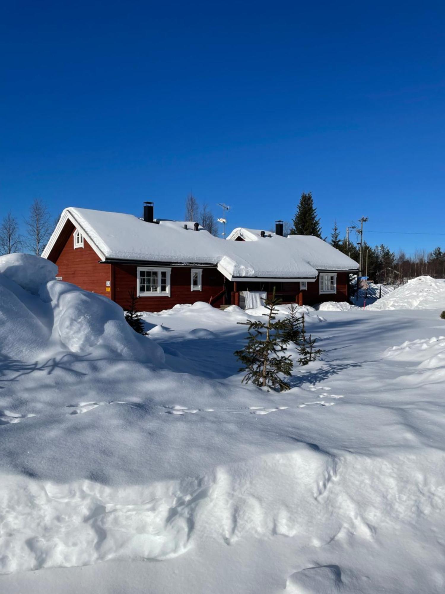 Villa Yllaestoelli 2 A, Aekaeslompolo Kolari Esterno foto